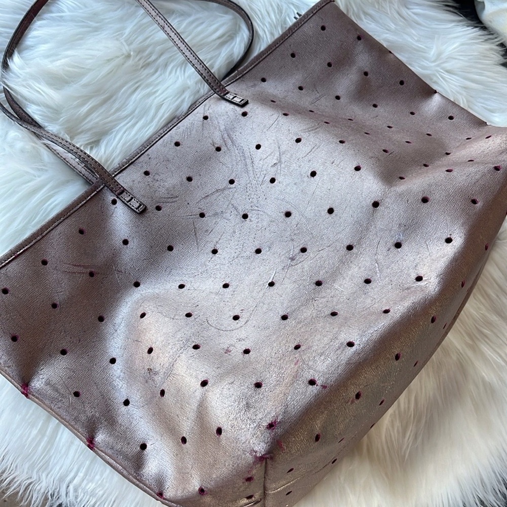 Authentic Fendi Pink Metallic Perforated Zip Tote - Picture 3 of 16